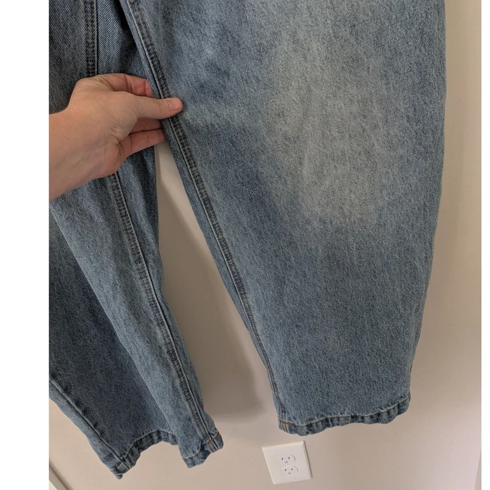 KBD by Kahlana Barrel Leg Jeans Light Wash Vintage Wash O-Ring Baggy - Picture 4 of 7